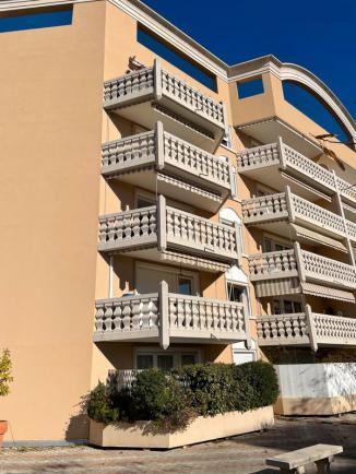 Grand T1 Centre ville HYERES - Hyères (83400)