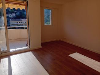 Studio refait à neuf de 27 m² - Menton (06500)
