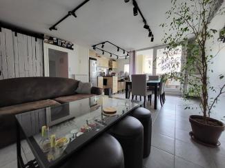 Bel appartement T3 rénové - Fos-sur-Mer (13270)