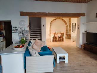 Maison de Village / 7 pièces - Alleins (13980)