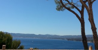 Grand F3 en rez-de-jardin et vue mer - Saint-Cyr-sur-Mer (83270)