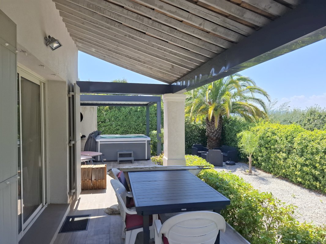 Maison harmonieuse 5 pièces 133m2 Fréjus - Photo 12 - Fréjus
