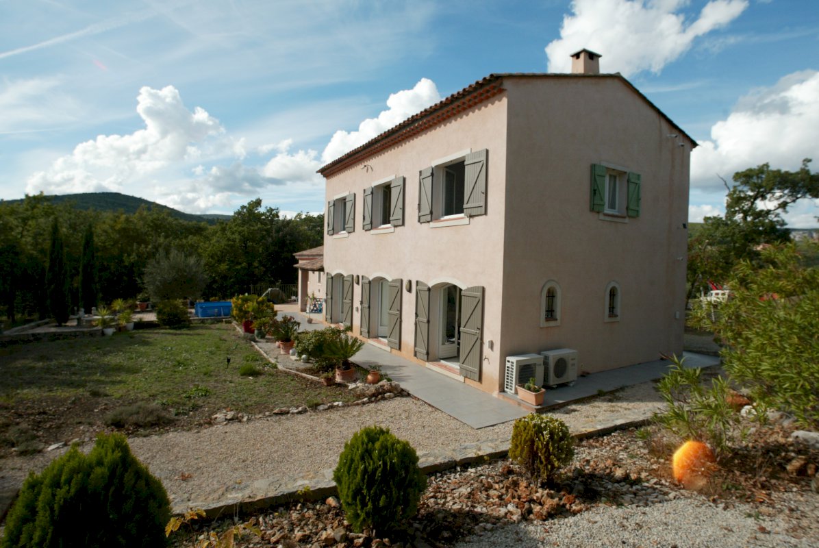 Belle villa lumineuse 175 m² sur 6000 m² - Photo 14 - Mons