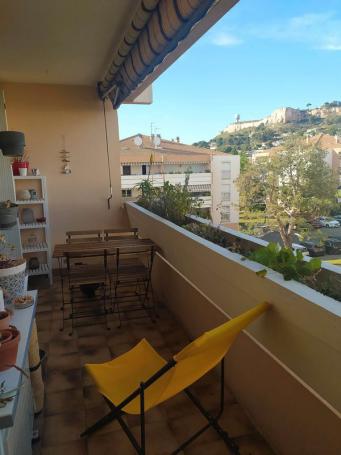 Très joli appartement T3 avec vue imprenable - Photo 1 - Vitrolles
