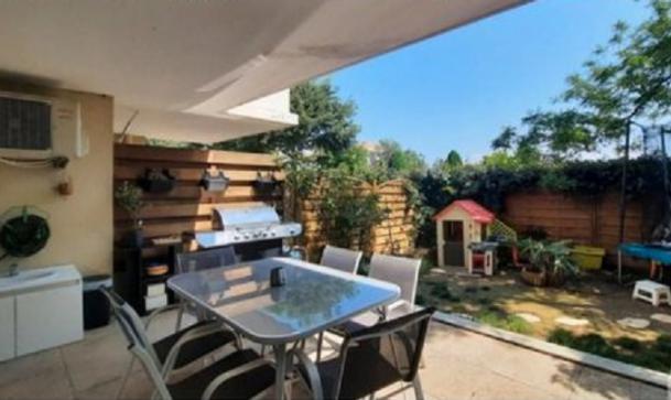 Appartement 3 pièces avec jardin - Photo 1 - Istres