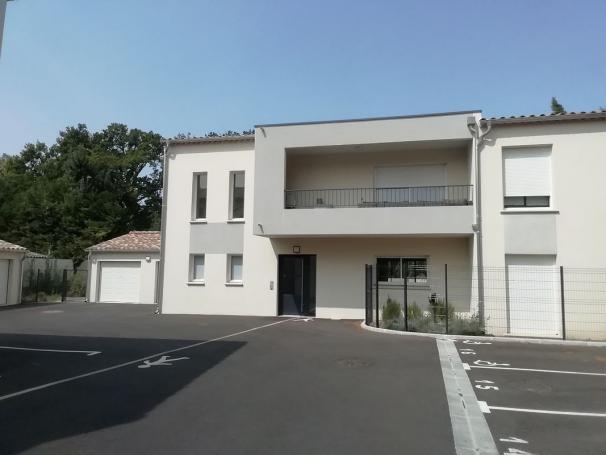 Appartement T3 de 62 m² - Photo 1 - Le Pontet