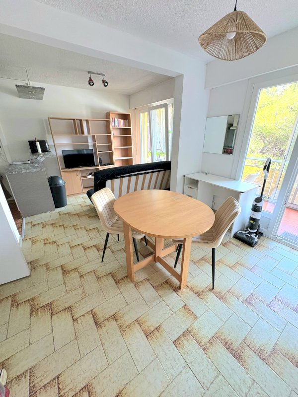 Appartement proche mer / 30 m² / DPE C | Six-Fours - Photo 1 - Six-Fours-les-Plages