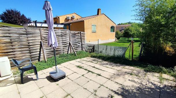 Studio de 23 m² - Photo 2 - Laragne-Montéglin