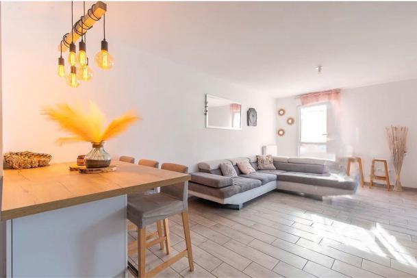 Appartement 3 pièces de 62 m² - Photo 2 - Gardanne