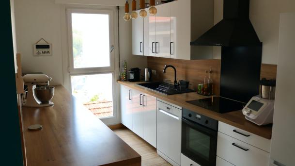 Appartement 5 pièces de 92 m² - Photo 2 - Avignon