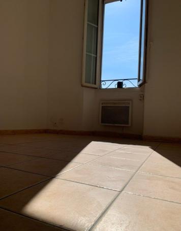 Appartement T2 / Carpentras - Photo 2 - Carpentras