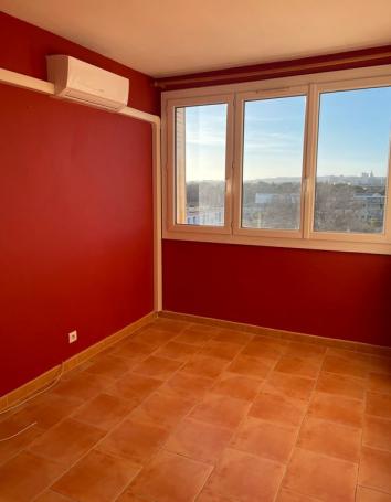 T3 rénové avec vue imprenable - Photo 2 - Avignon