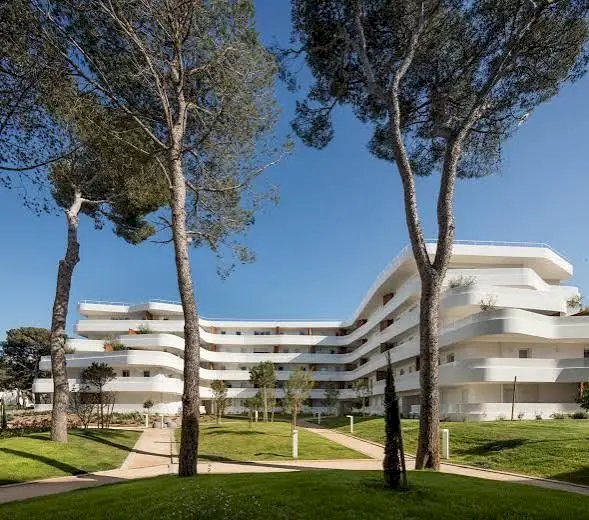 Appartement T3 dans belle résidence récente - Photo 2 - Marseille