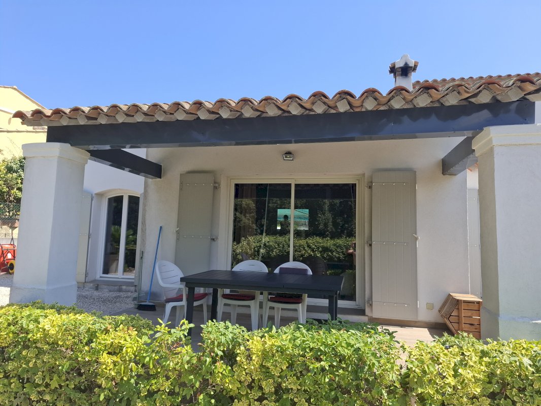 Maison harmonieuse 5 pièces 133m2 Fréjus - Photo 2 - Fréjus