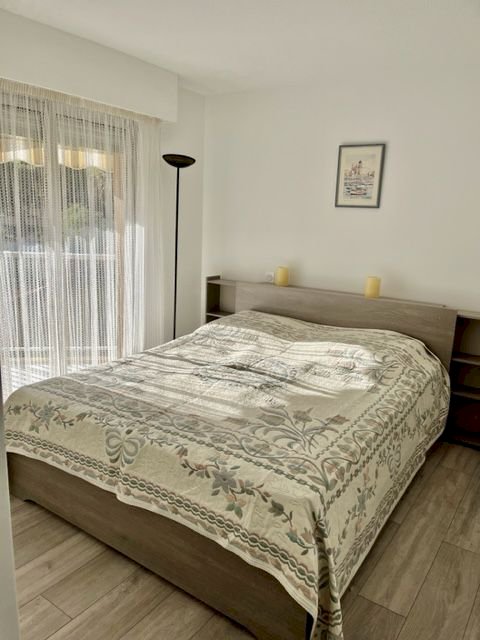 APPARTEMENT T2 MEUBLE RENOVE FREJUS PLAGE - Photo 3 - Fréjus Plage