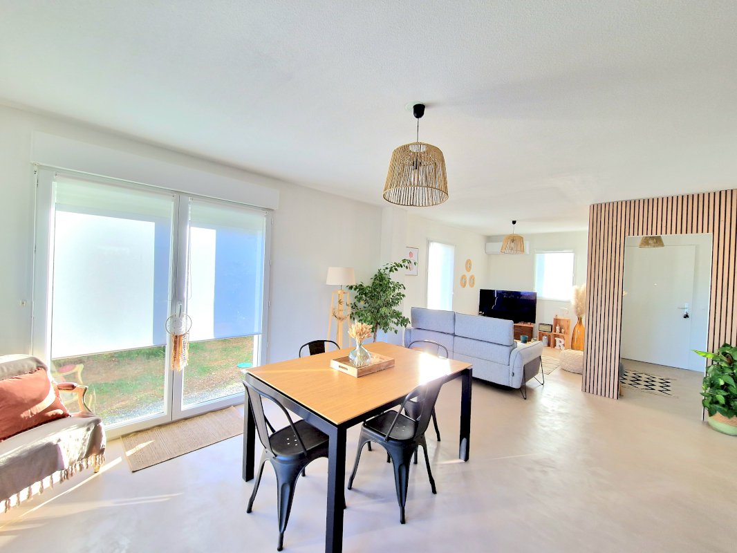 Maison 4 Pièces - Garage - Piscine - Clim - Photo 3 - Roquebrune-sur-Argens