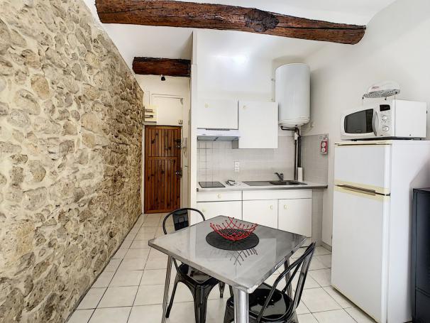 Studio de 20 m² - Photo 3 - Salon-de-Provence