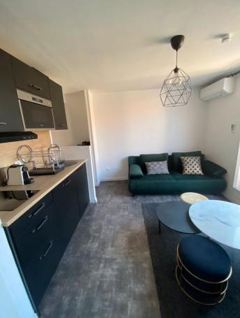 Duplex avec terrasse | Centre ville - Photo 3 - Salon-de-Provence
