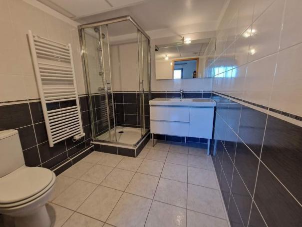 Appartement T2 / Très bon état - Photo 3 - Saint-Martin-de-Crau