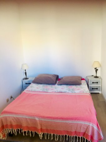 Joli 2 pièces entièrement rénové - Photo 4 - Le Lavandou