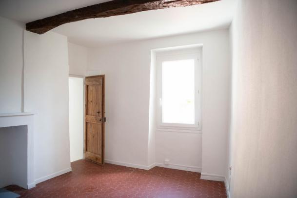 Demeure de charme / 65 m² - Photo 4 - Sainte-Tulle