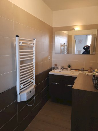 TRES BEL APPARTEMENT TYPE T2 DE 35 M2 + TERRASSE 28 M2 - Photo 5 - Carqueiranne