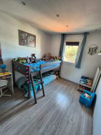 Appartement T3 avec terrasse - Photo 5 - Vitrolles