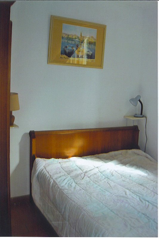 Grand F3 en rez-de-jardin et vue mer - Photo 6 - Saint-Cyr-sur-Mer