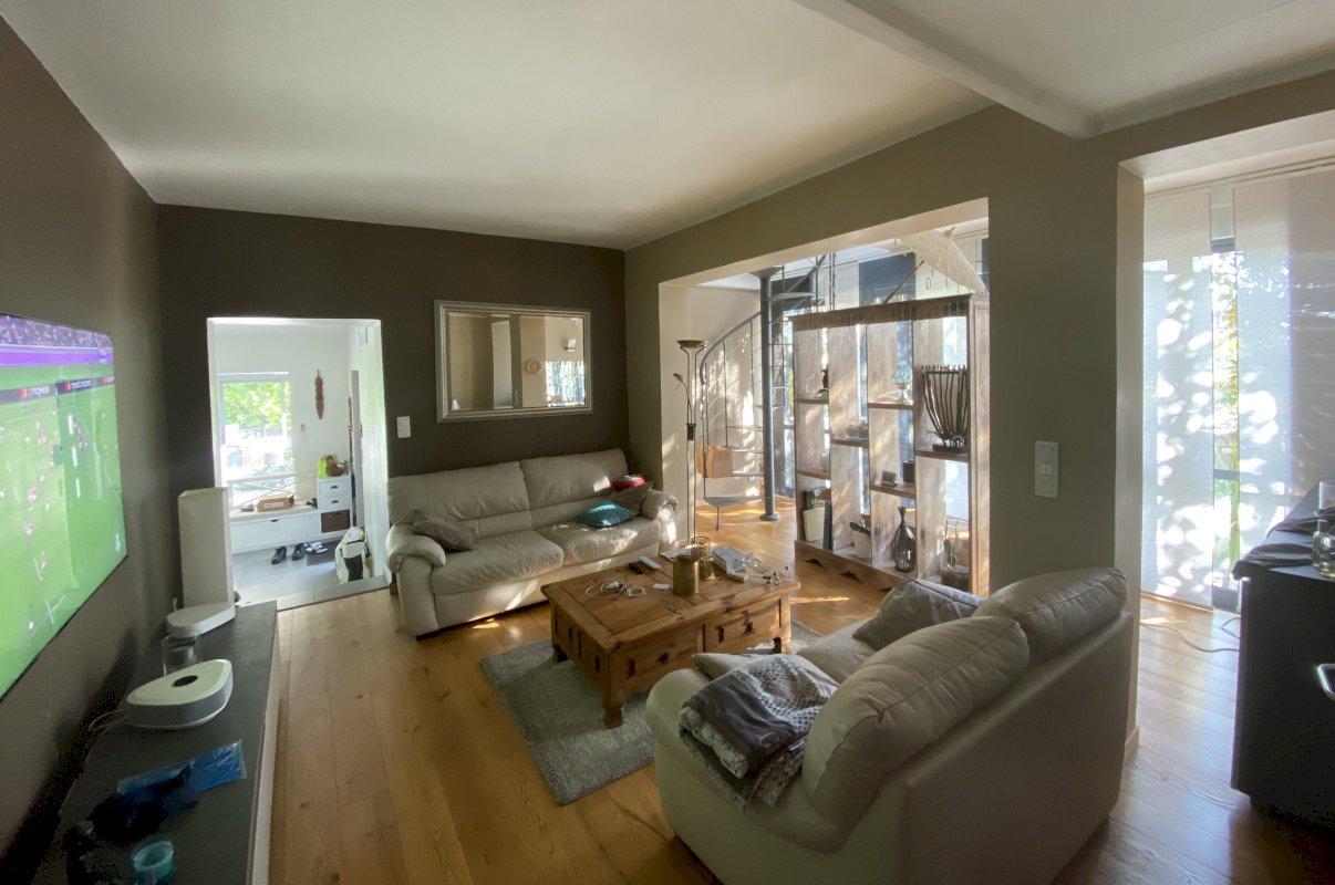 Superbe Maison de 175 m² avec 4 Chambres, Suite Parentale, et un étage type Loft - Photo 8 - La Garde