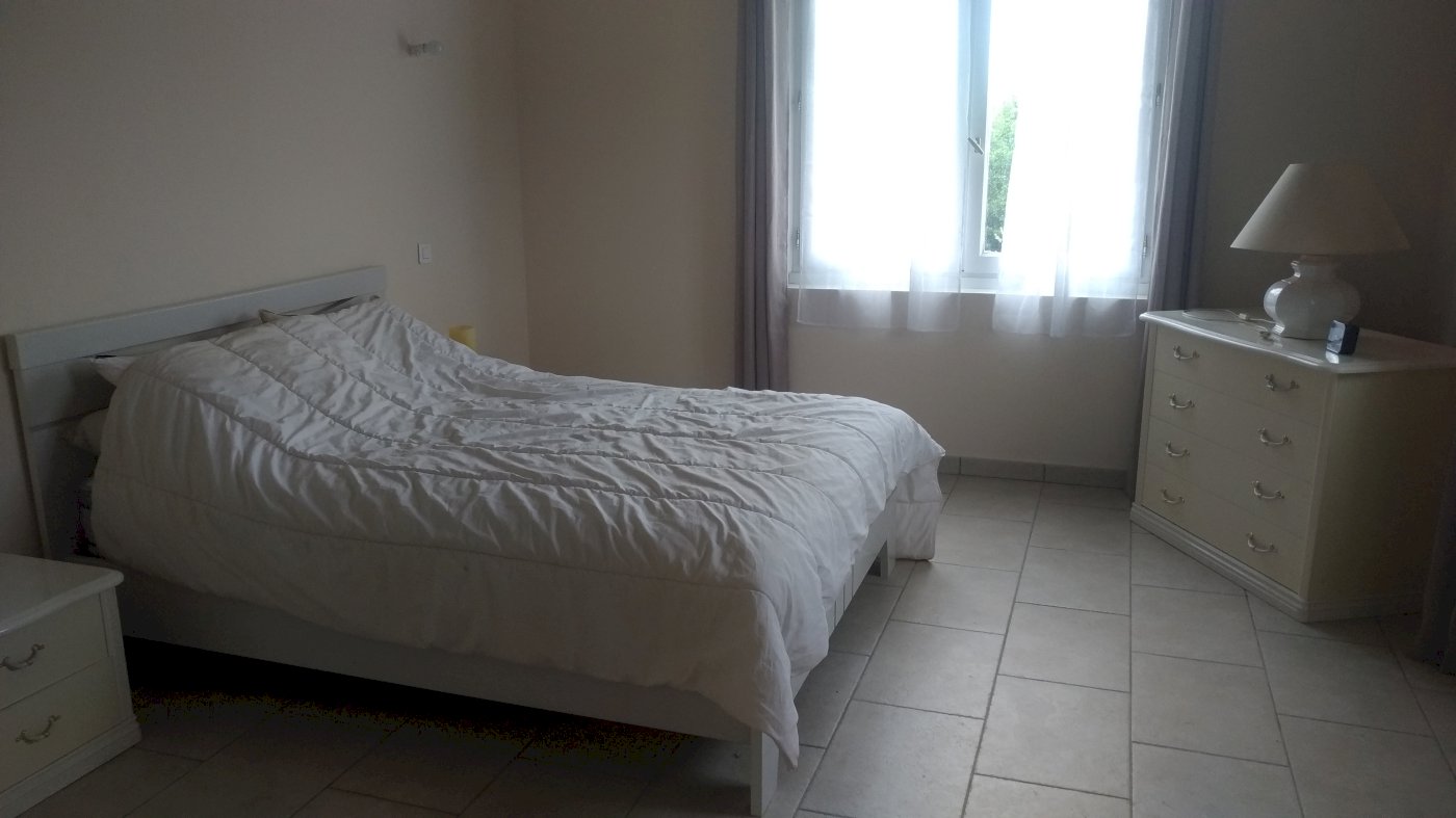 Belle villa lumineuse 175 m² sur 6000 m² - Photo 9 - Mons