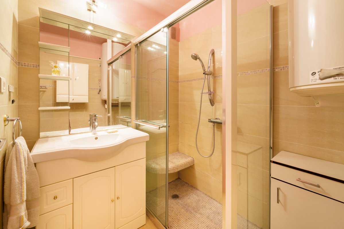 Appartement T3 proche musée Renoir - Photo 9 - Cagnes-sur-Mer